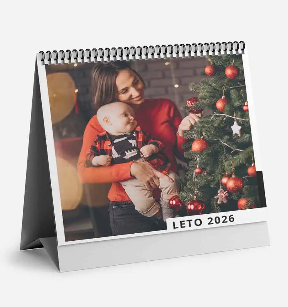 Namizni kvadratni koledar s fotografijo